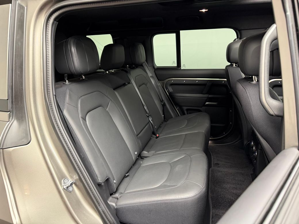 2025 Land Rover Defender