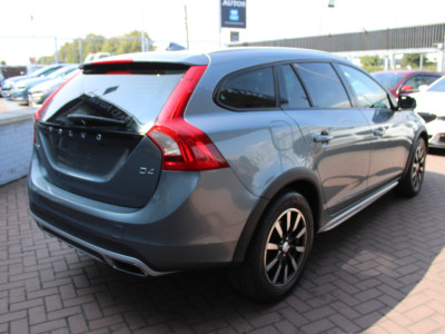 2016 Volvo V60 Cross Country