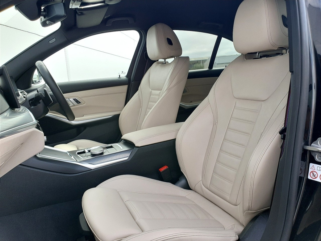 2023 BMW 330