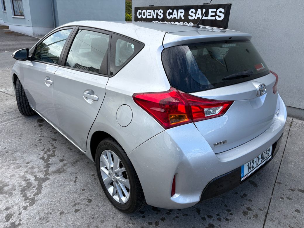 2014 Toyota Auris