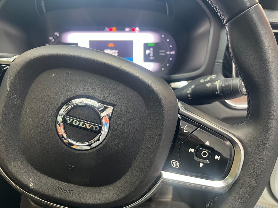 2023 Volvo V60