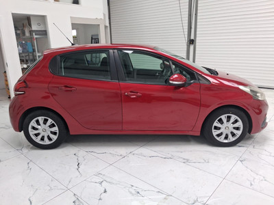 2016 Peugeot 208