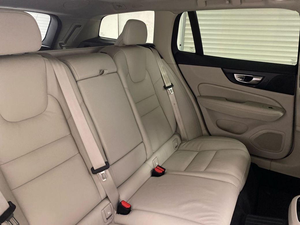 2023 Volvo V60