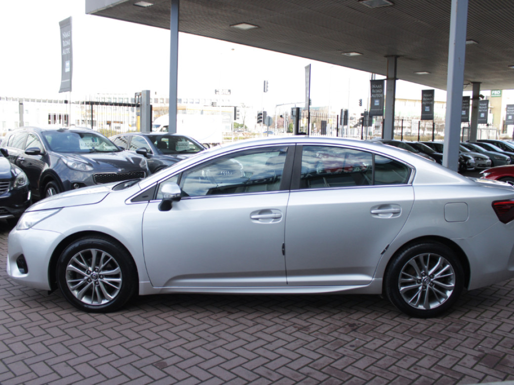 2015 Toyota Avensis