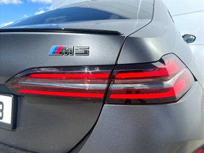 2025 BMW M5