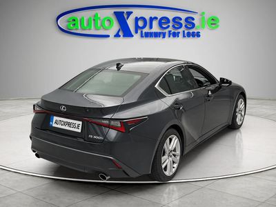 2023 Lexus IS 300h