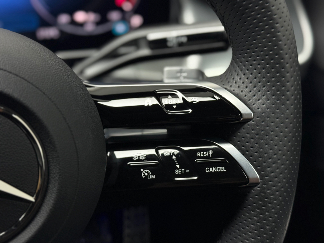 2025 Mercedes-Benz GLC Class