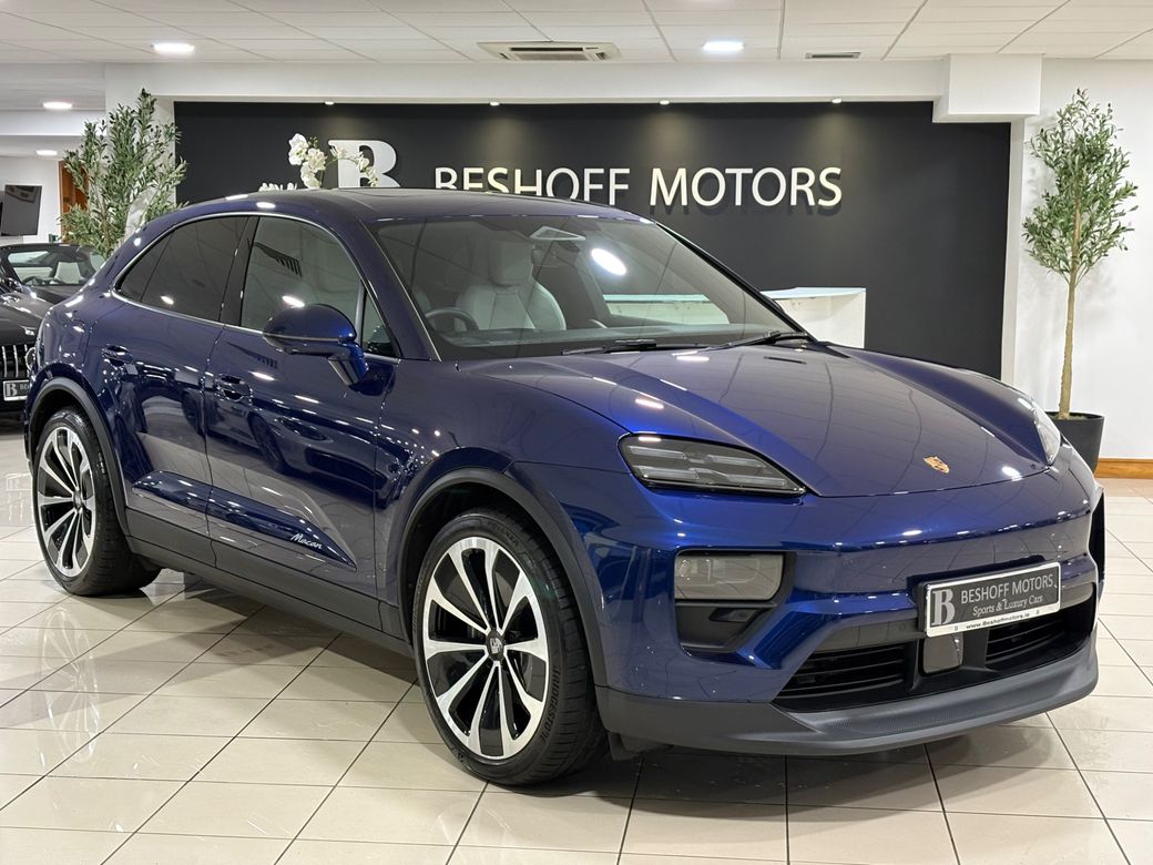 2025 Porsche Macan