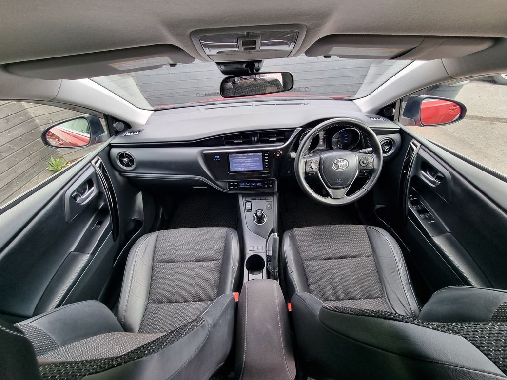 2016 Toyota Auris