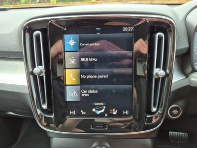 2022 Volvo XC40