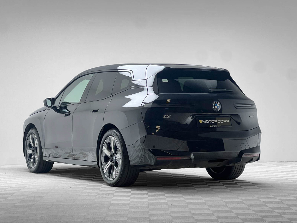 2023 BMW iX