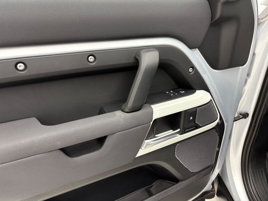 2022 Land Rover Defender