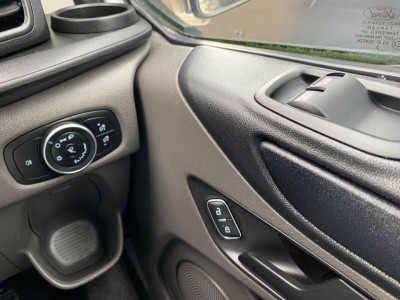 2023 Ford Transit Custom