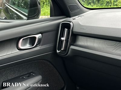 2024 Volvo XC40