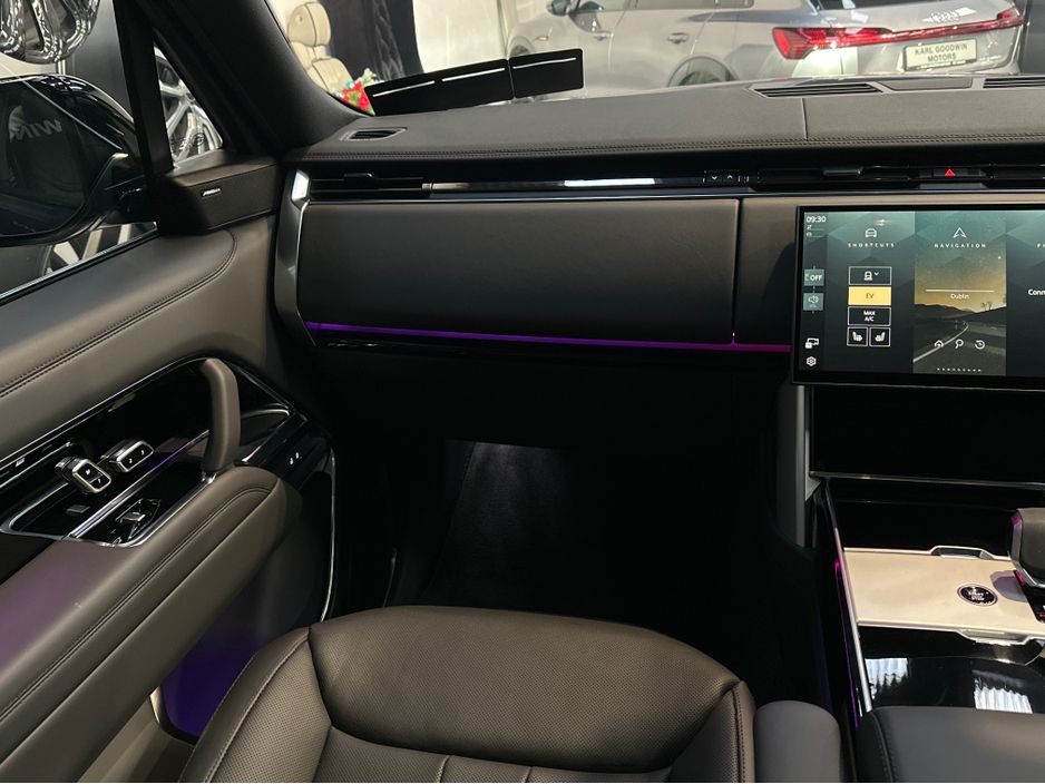 2025 Land Rover Range Rover