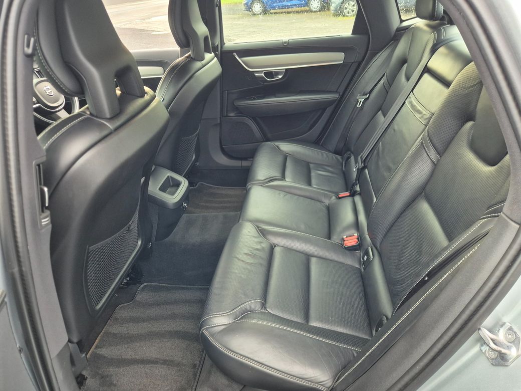 2018 Volvo S90