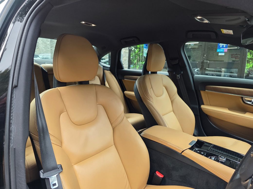 2019 Volvo S90