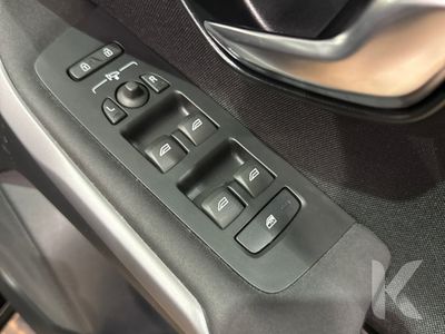2019 Volvo V40