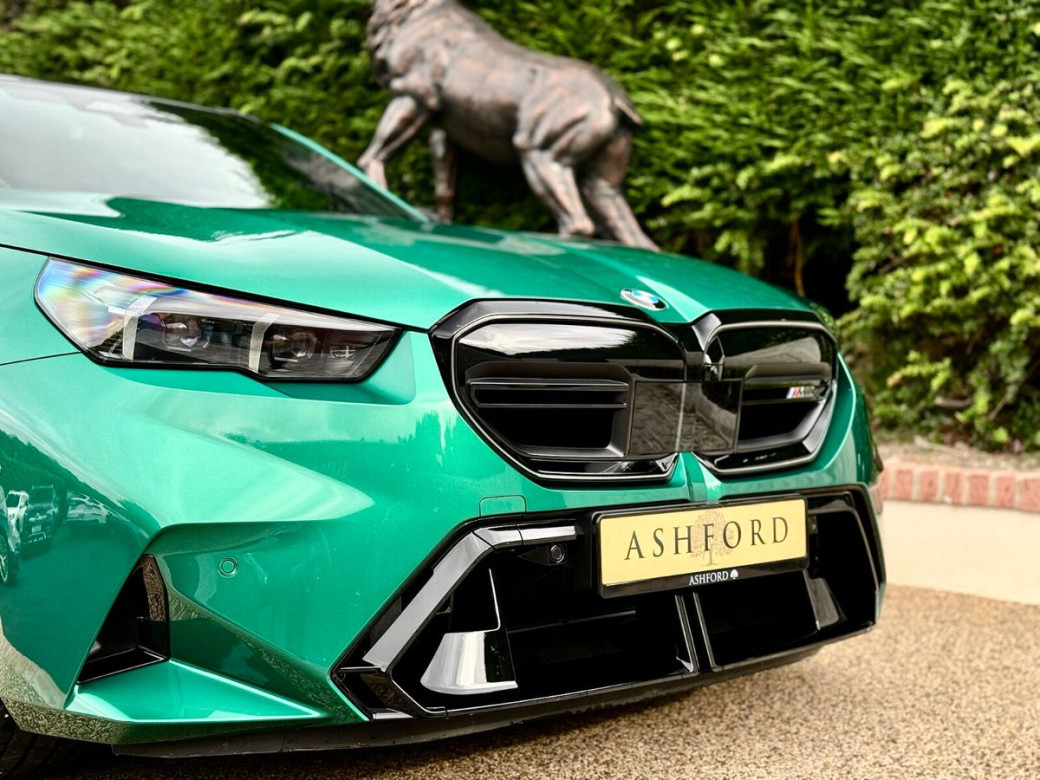 2025 BMW M5