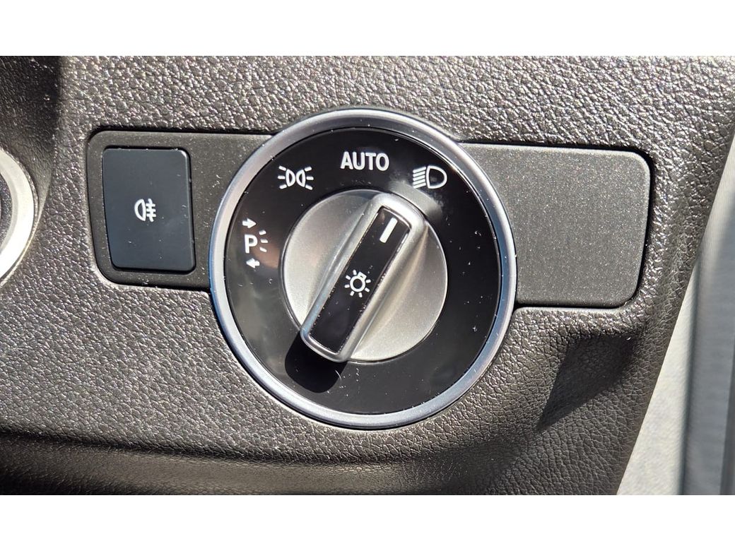 2013 Mercedes-Benz A 180