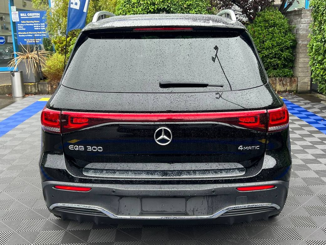 2023 Mercedes-Benz EQB