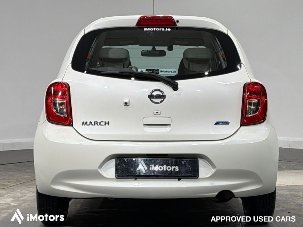 2016 Nissan March