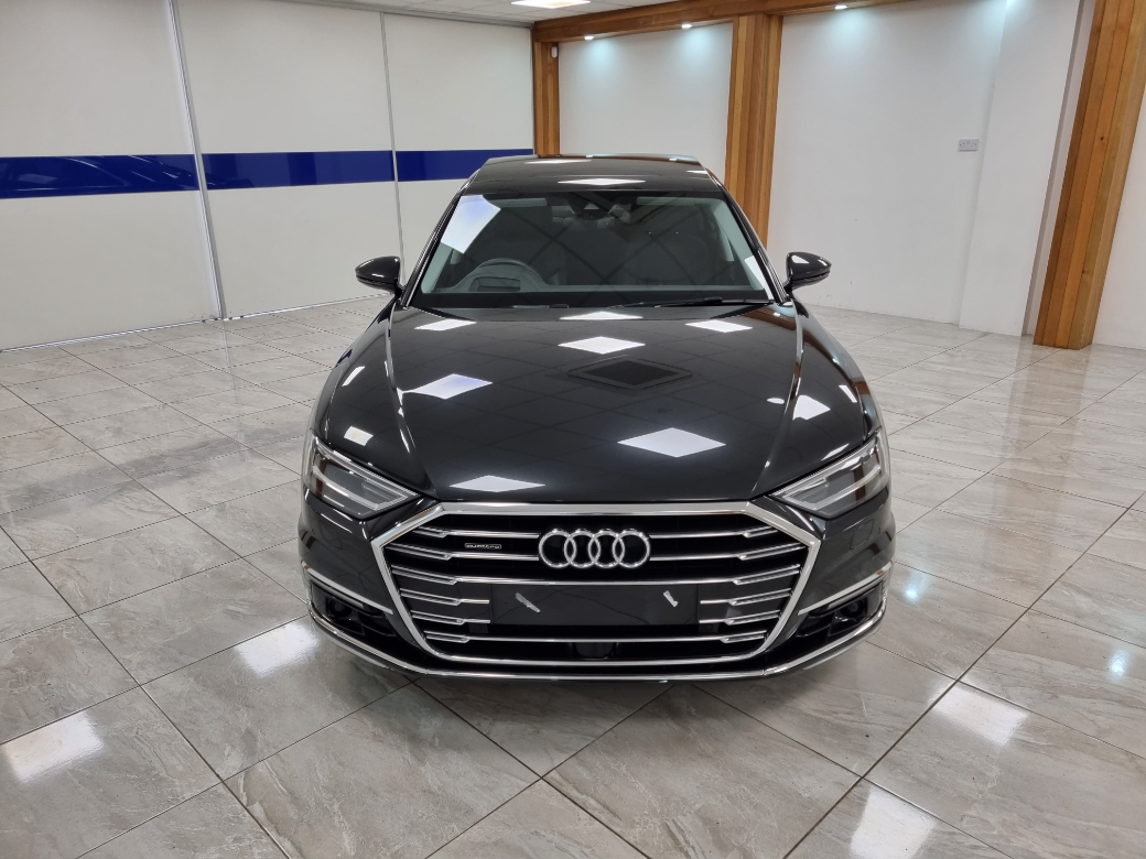 2022 Audi A8