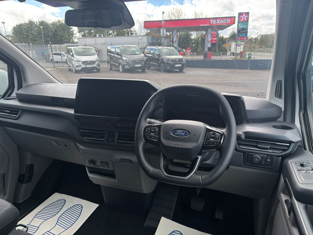 2026 Ford Tourneo Custom