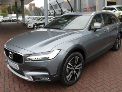 2021 Volvo V90 Cross Country