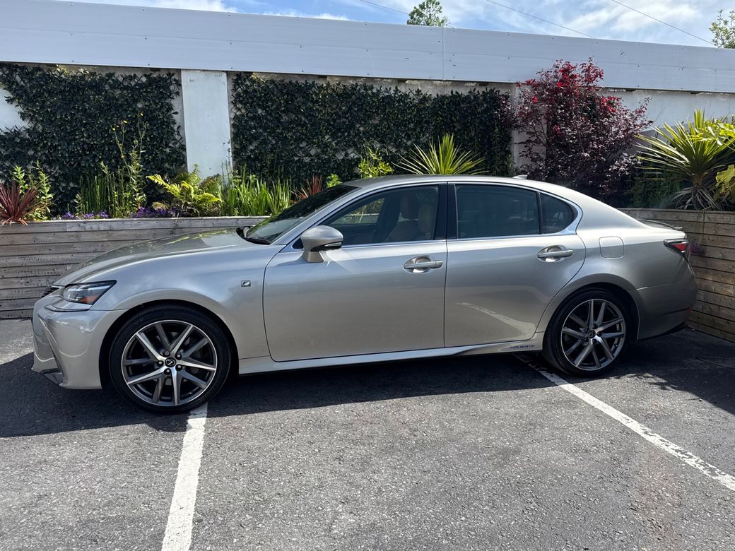 2017 Lexus GS 300H