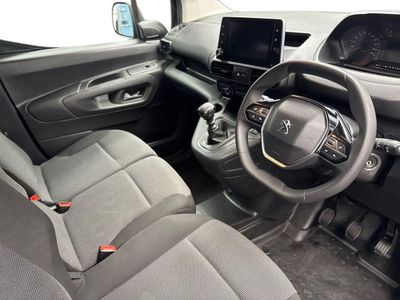 2024 Peugeot Partner