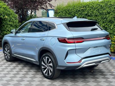 2025 BYD Seal U