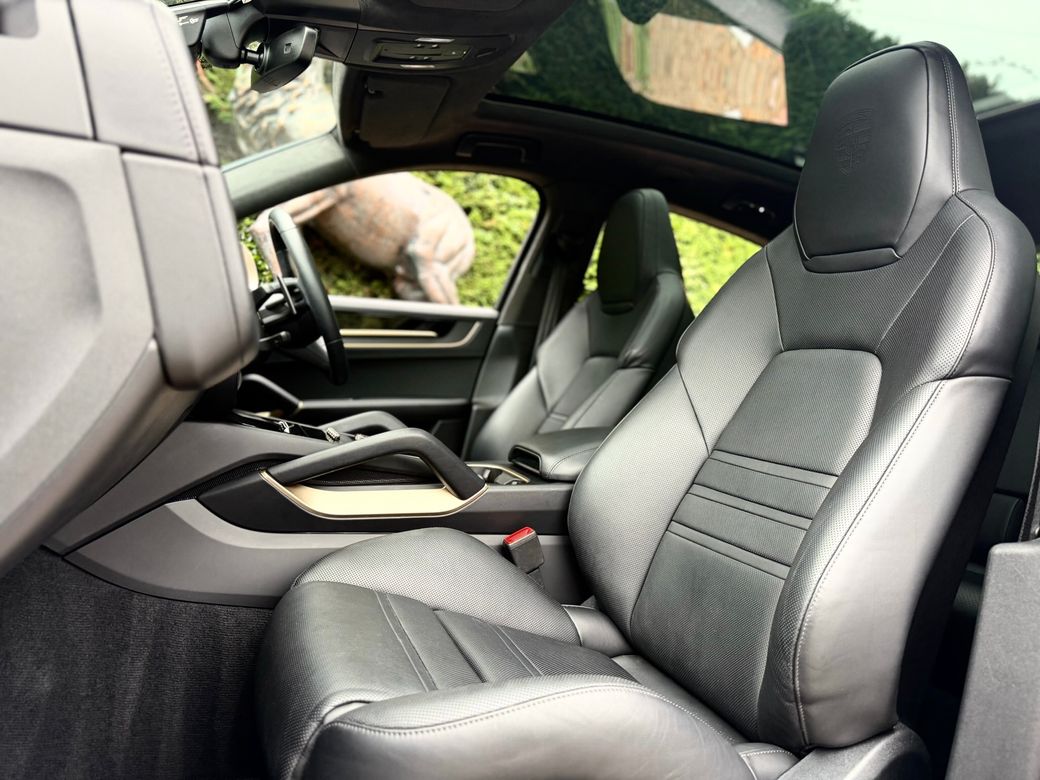 2025 Porsche Cayenne