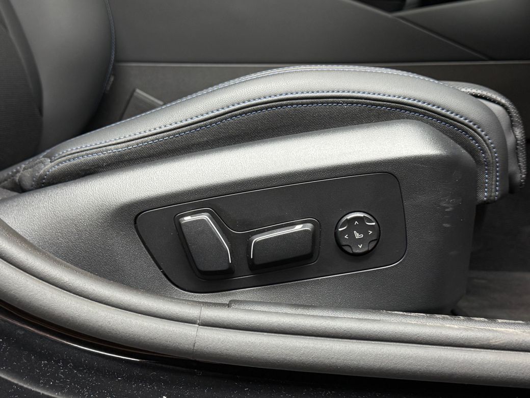 2025 BMW 5 Series