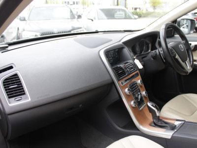 2016 Volvo XC60