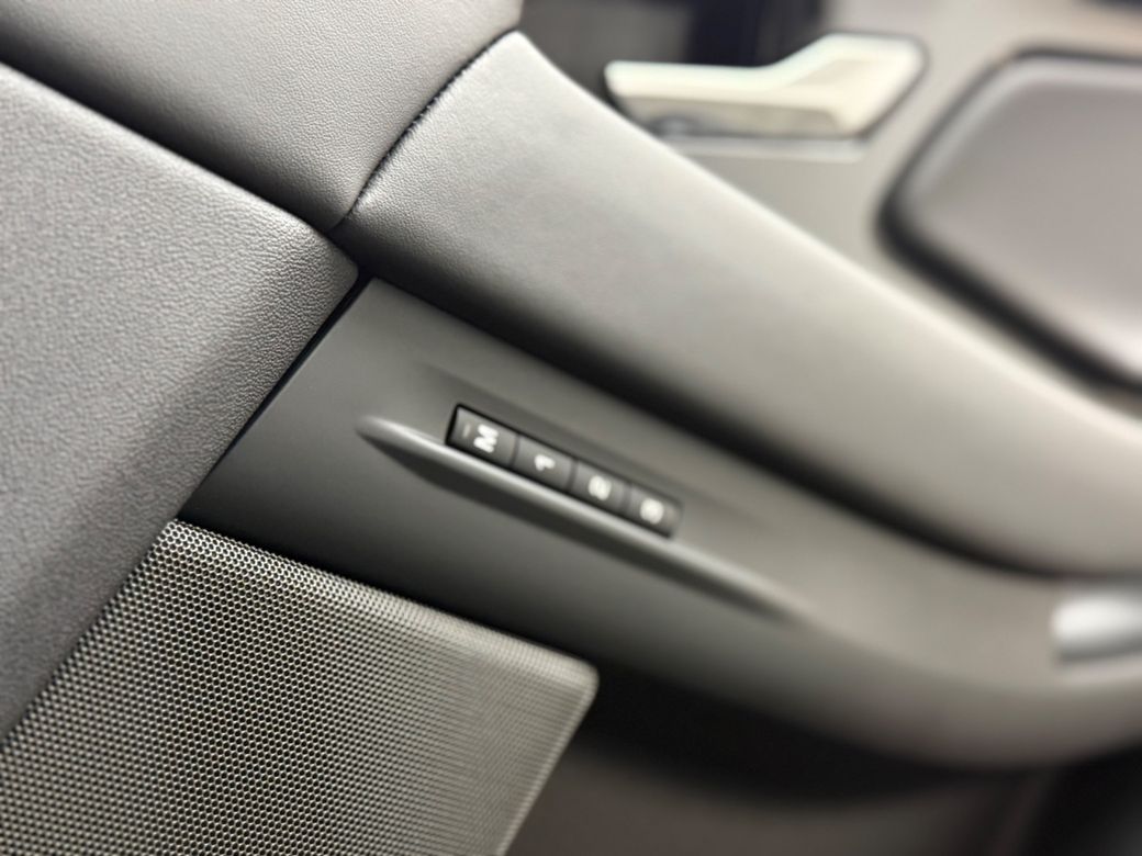 2026 Land Rover Range Rover Evoque