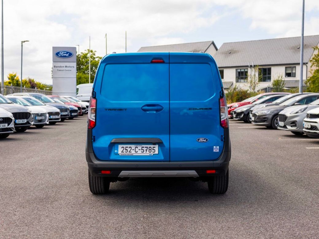 2025 Ford Transit Courier