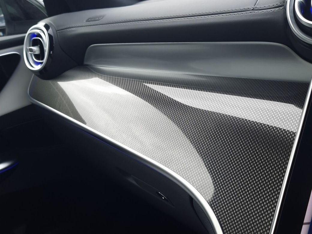 2024 Mercedes-Benz GLC Class
