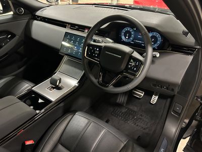 2025 Land Rover Range Rover Evoque