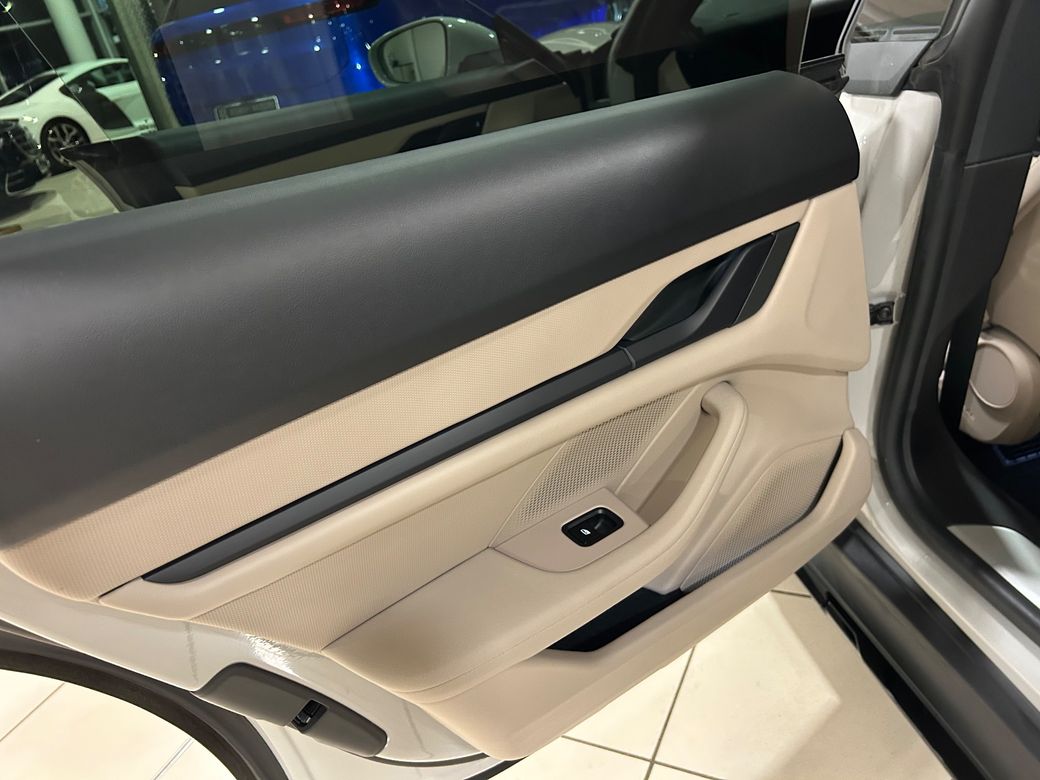 2022 Porsche Taycan