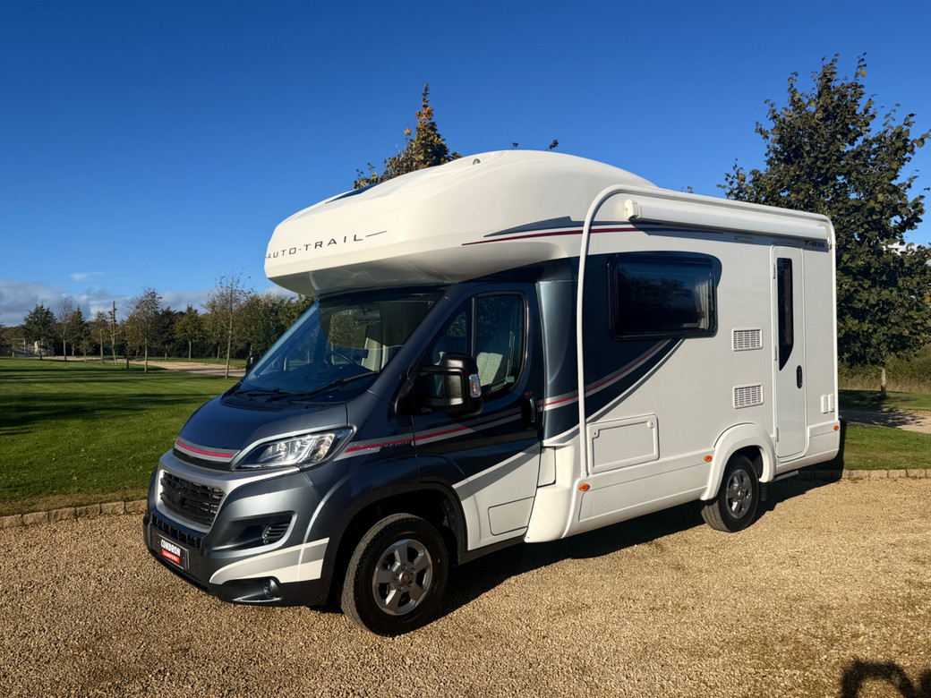 2019 ÀUTOTRAIL T-615 R.H.D MANUAL