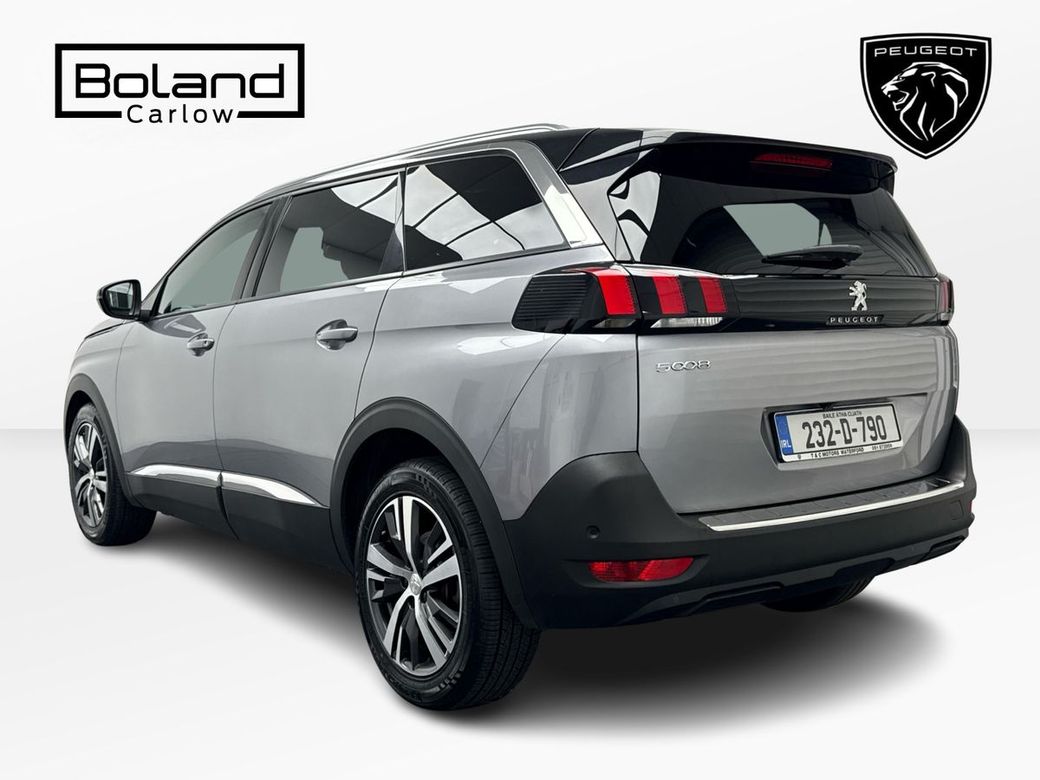 2023 Peugeot 5008