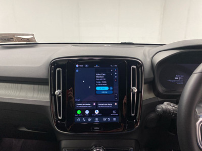 2026 Volvo EX40