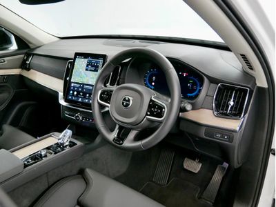2025 Volvo XC90