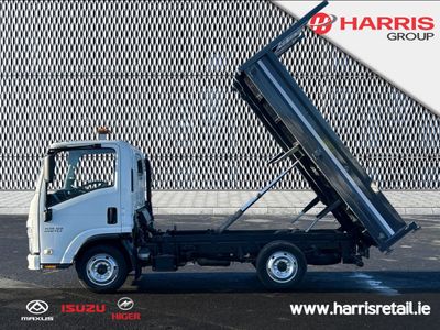 2022 White Isuzu NNR