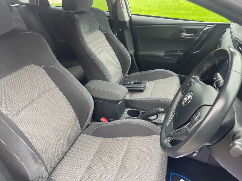 2017 Toyota Auris