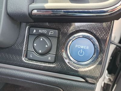 2014 Toyota Crown