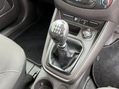 2023 Ford Transit Courier