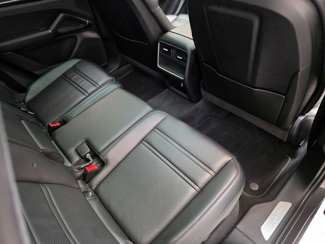 2023 Porsche Cayenne