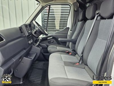 2024 Renault Master